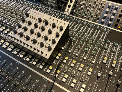 Studio Electronics-Boomstar 3003